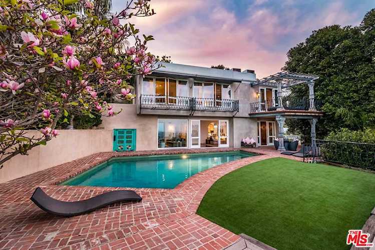8828 Thrasher Avenue Los Angeles, CA 90069