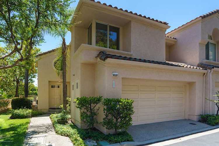 1884 Caminito De La Narcissa Glendale, CA 91208