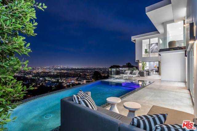 1646 Woods Drive, Los Angeles, CA 90069 | RubyHome Photo 1