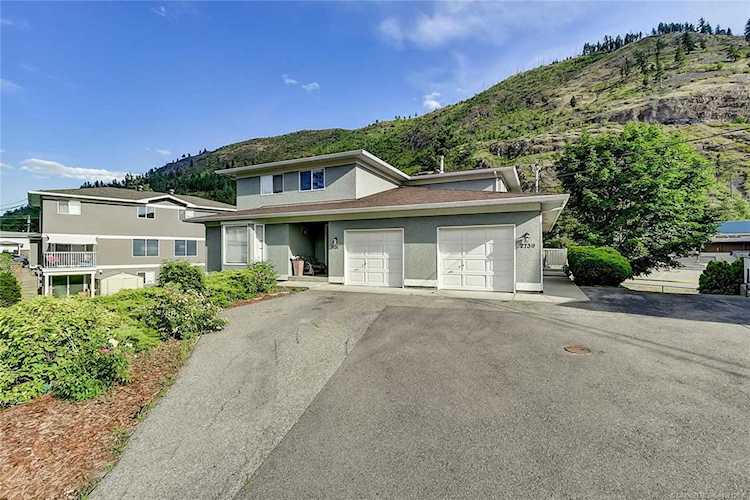 2739 Riffington Place West Kelowna, BC V1Z3L1