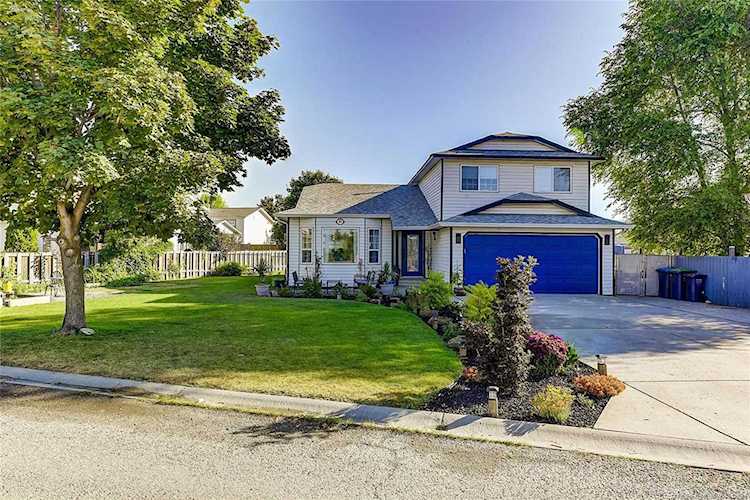 305 Glen Park Drive Kelowna, BC V1V1P5