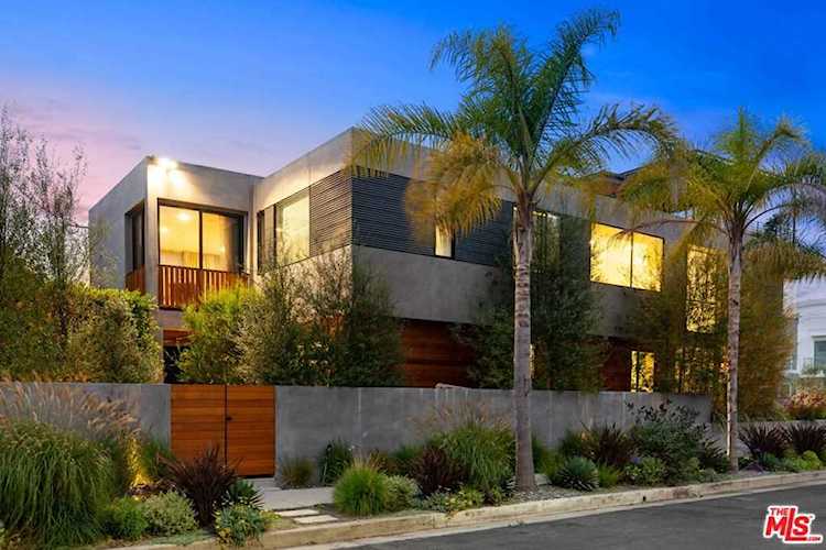931 Oxford Avenue Marina Del Rey, CA 90292