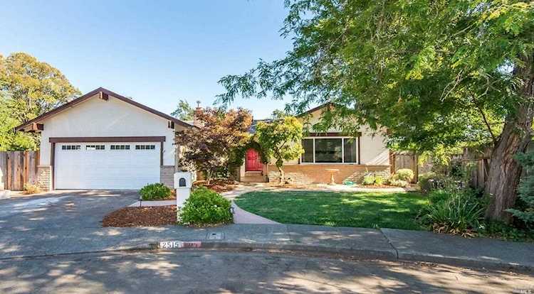 2515 Middle Creek Court Santa Rosa, CA 95409