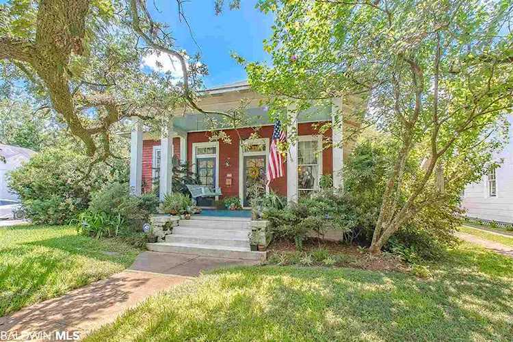 210 Tuttle Avenue Mobile, AL 36604