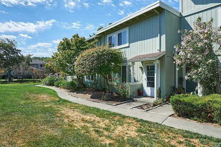 536 Loleta Lane Novato, CA 94947