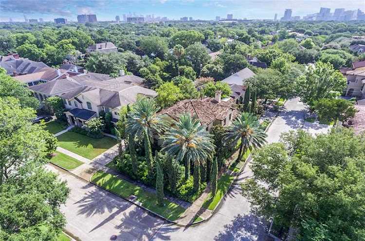 6447 Vanderbilt St West University Place, TX 77005