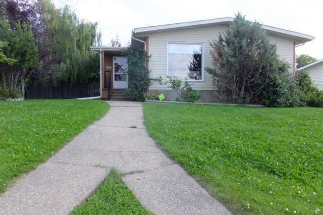 5223 57 St Rocky Mountain House, AB T4T 1L2