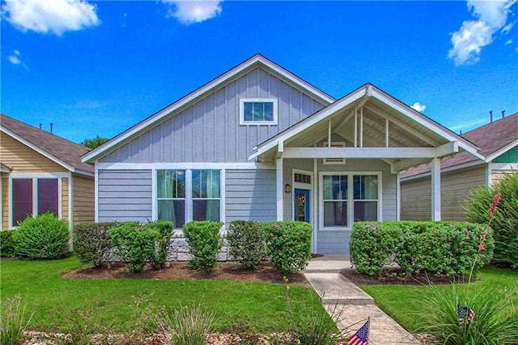 183 Grace Kyle, TX 78640