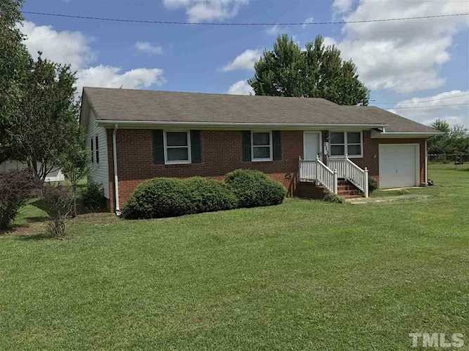 113 May Street Dunn, NC 28334