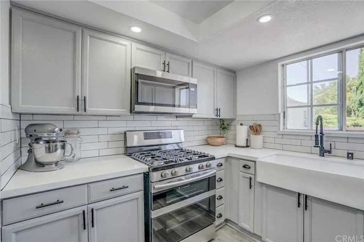 333 W Alameda Avenue #209 Burbank, CA 91506