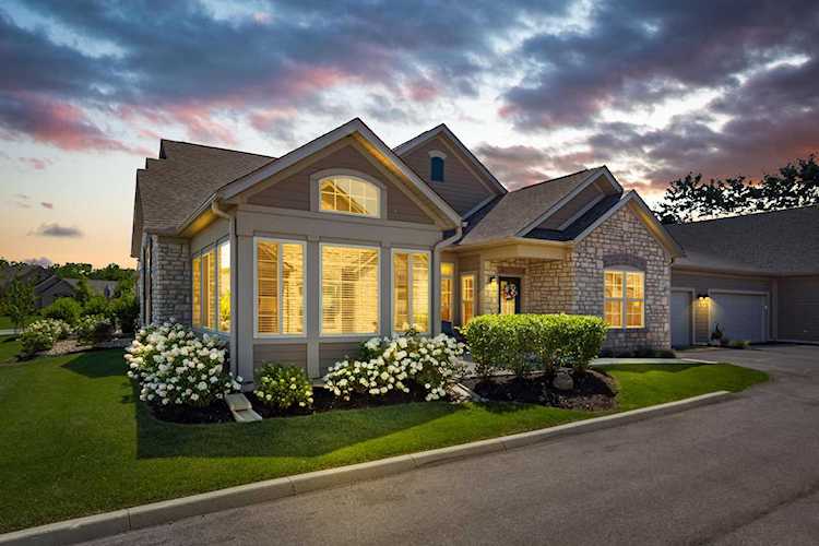 510 Stoneshire Loop Pataskala, OH 43062