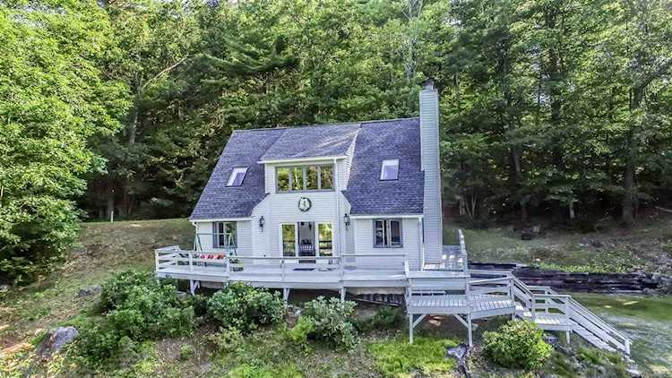 11 Birch Glen Dr Bennington, NH 03442