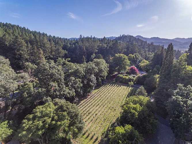 109 Glass Mountain Lane St. Helena, CA 94574