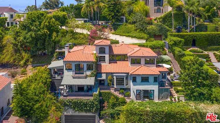1427 Queens Road Los Angeles, CA 90069