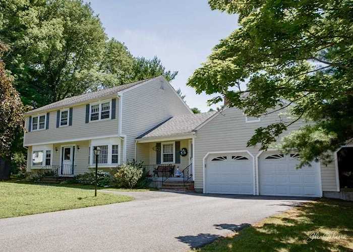 10 Eastman Road Andover, MA 01810