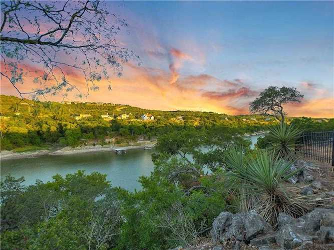 1901 Performer Rd Spicewood, TX 78669