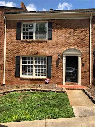 6712 Constitution Ln Charlotte, NC 28210