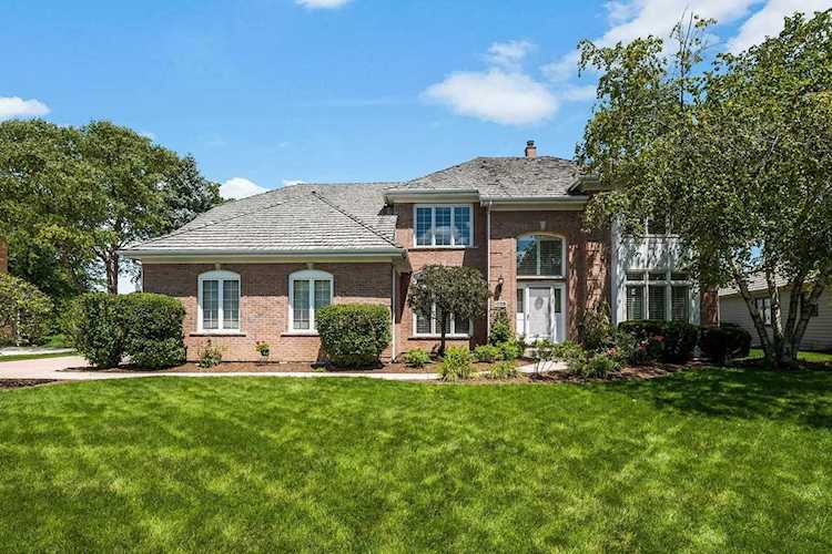 1209 Thoroughbred Circle St. Charles, IL 60174