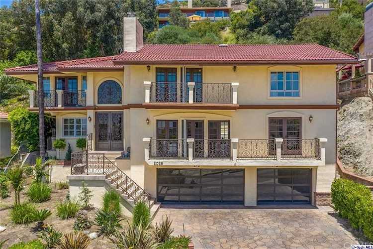 2026 Rimcrest Drive Glendale, CA 91207
