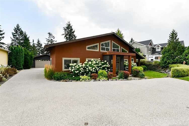 2415 Tallus Ridge Drive West Kelowna, BC V4T3A6