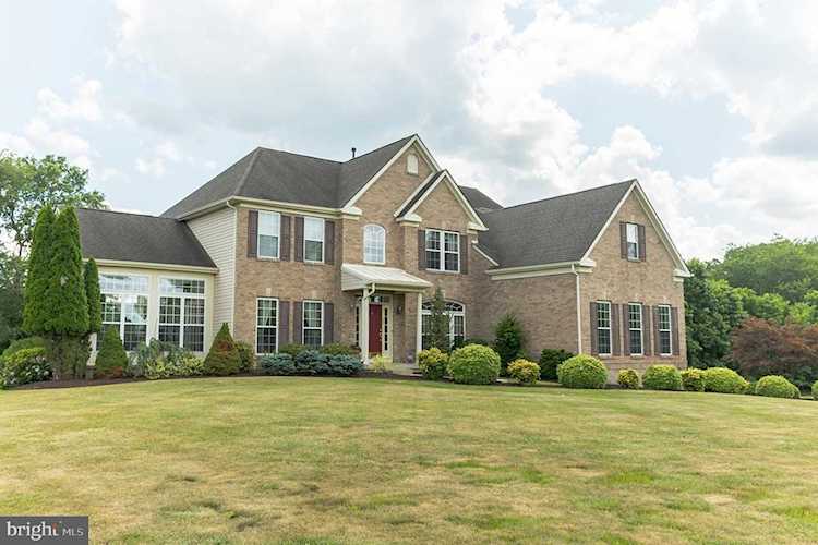 11 Applewood Ct Hainesport, NJ 08036