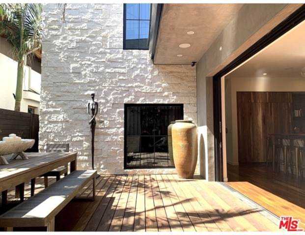 634 Brooks Avenue Venice, CA 90291