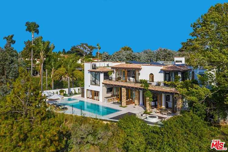 645 Adelaide Drive Santa Monica, CA 90402