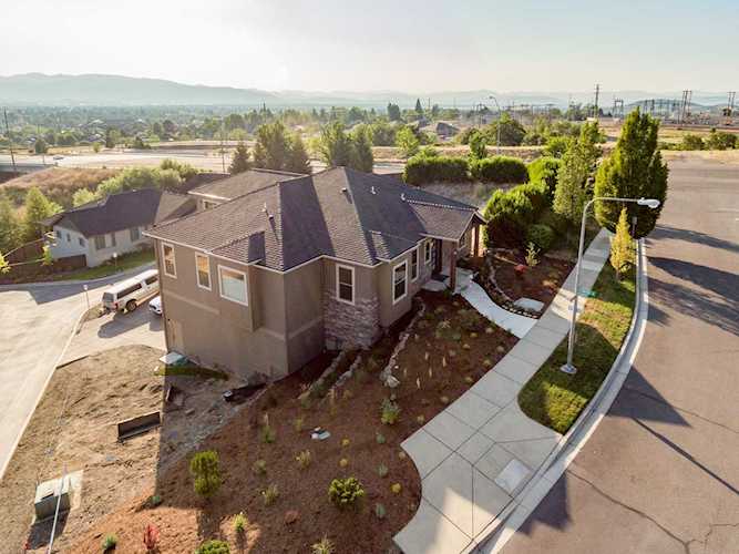 3602 Camina Dr Medford, OR 97504