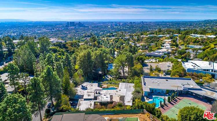 1705 Loma Vista Drive Beverly Hills, CA 90210