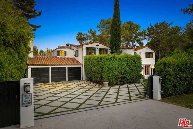 2673 Aberdeen Avenue Los Angeles, CA 90027