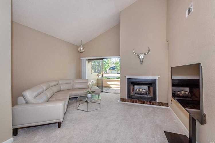 108 Woodlake Drive Santa Rosa, CA 95405