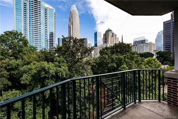 300 W 5th St Charlotte, NC 28202
