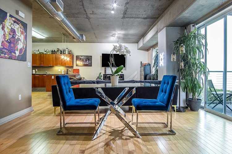 645 W 9th Street #334 Los Angeles, CA 90015