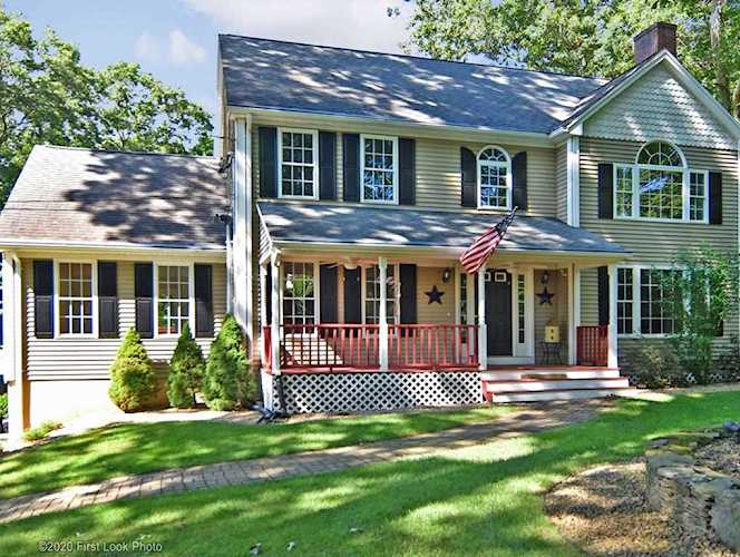 252 Summer St Rehoboth, MA 02769