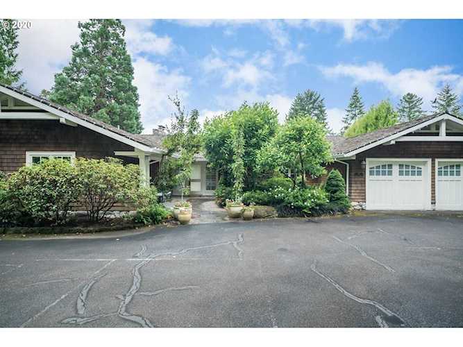 416 S Edgecliff Rd Portland, OR 97219