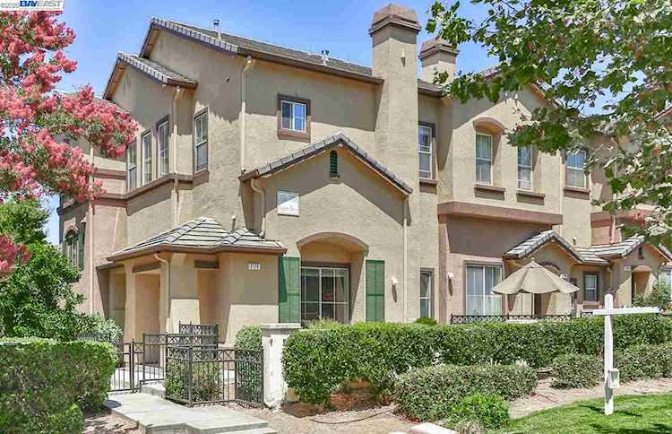 3176 Vinifera Dr San Jose, CA 95135