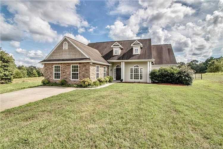 118 Heathrow Ln Statesville, NC 28677