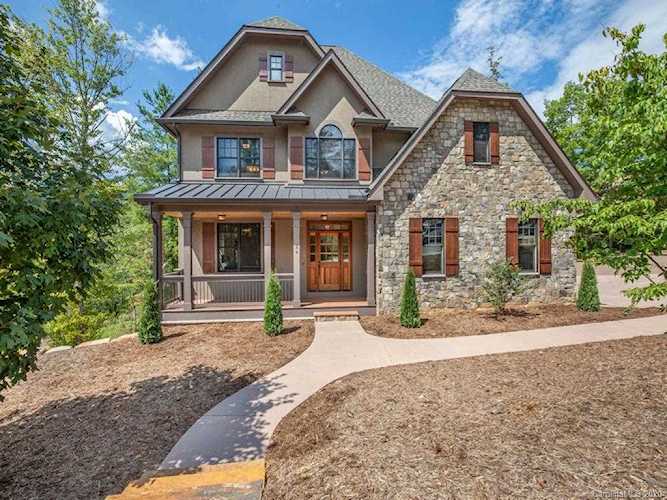 84 French Willow Dr Asheville, NC 28804