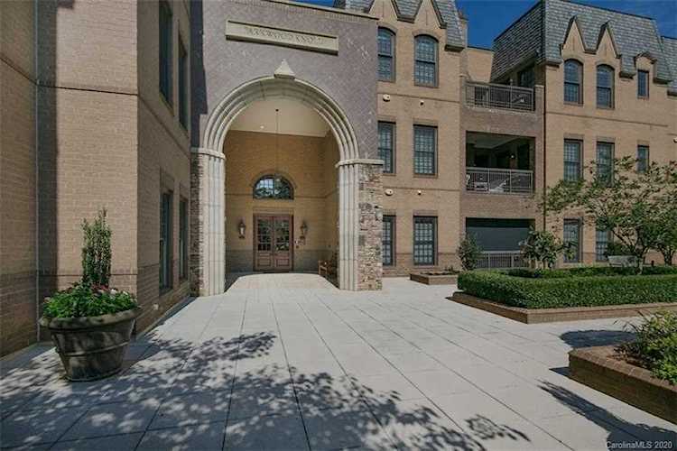 3244 Park Rd Charlotte, NC 28209