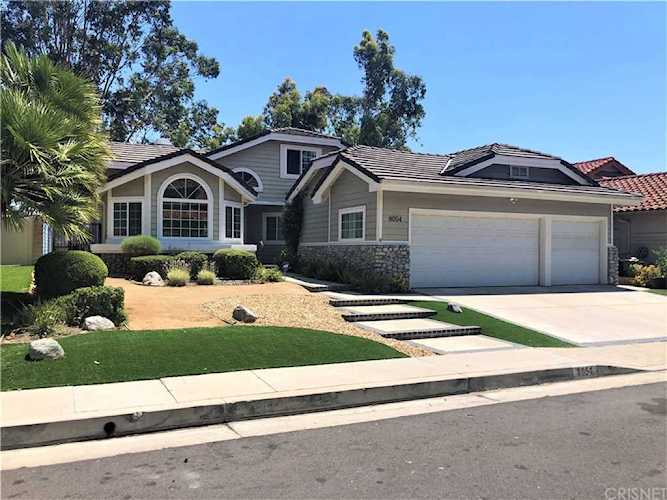 8054 Valley Flores Drive West Hills, CA 91304