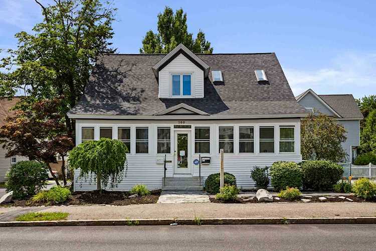 760 Union St Manchester, NH 03104