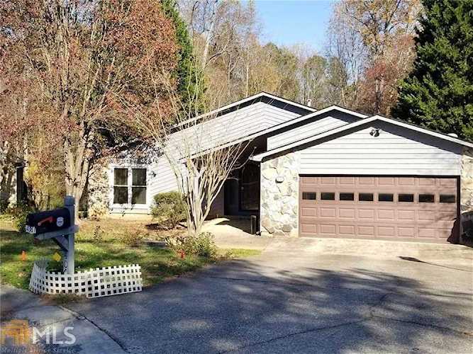 4067 Sugar Mill Dr Duluth, GA 30096
