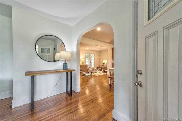 2711 Palm Ave Charlotte, NC 28205