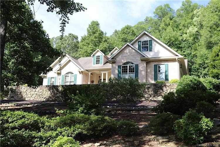 277 Burge Mountain Rd Hendersonville, NC 28792