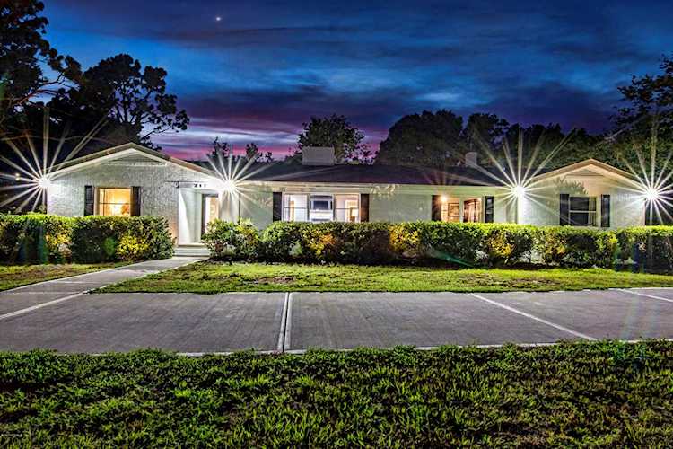 217 Robert E Lee Drive Wilmington, NC 28412