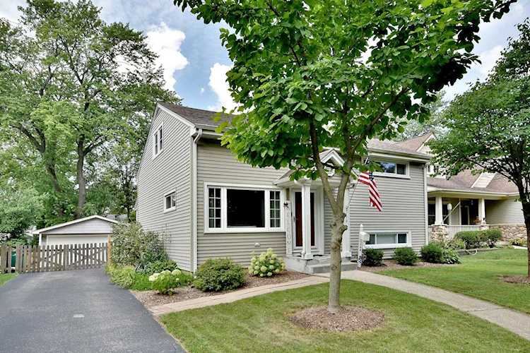 564 S Lewis Ave Lombard, IL 60148