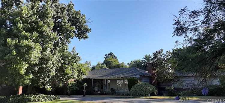 909 S Lotus Avenue Pasadena, CA 91107