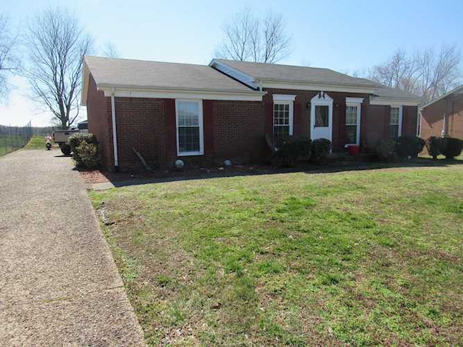 317 Westwind Dr Springfield, TN 37172