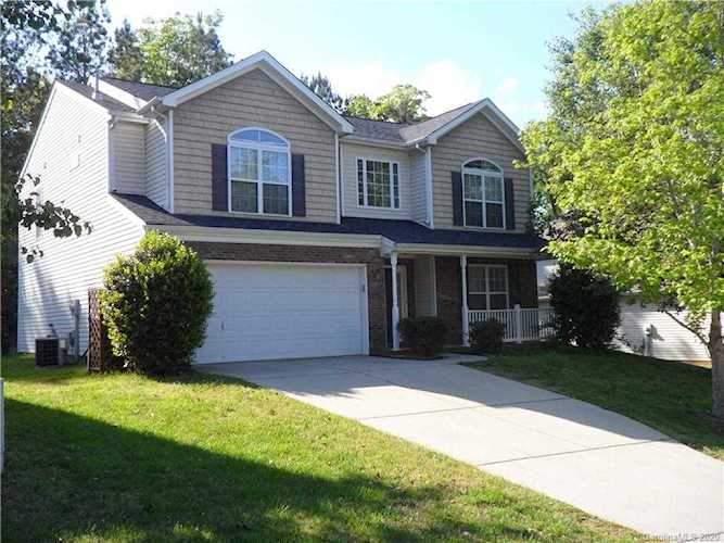 2129 Majestic Poplar Dr Waxhaw, NC 28173