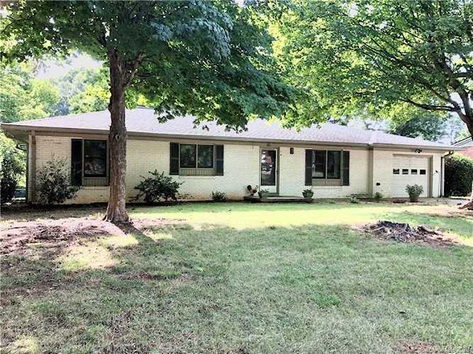 506 Fieldstone Rd Mooresville, NC 28115